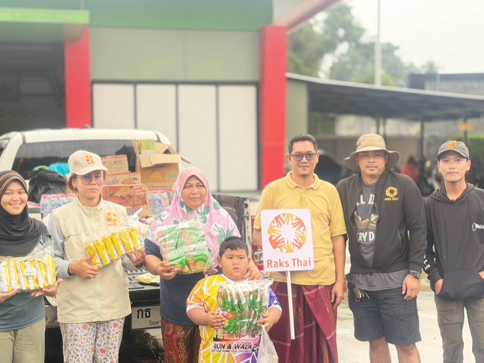 มูลนิธิรักษ์ไทยช่วยเหลือผู้ประสบภัยน้ำท่วมภาคใต้