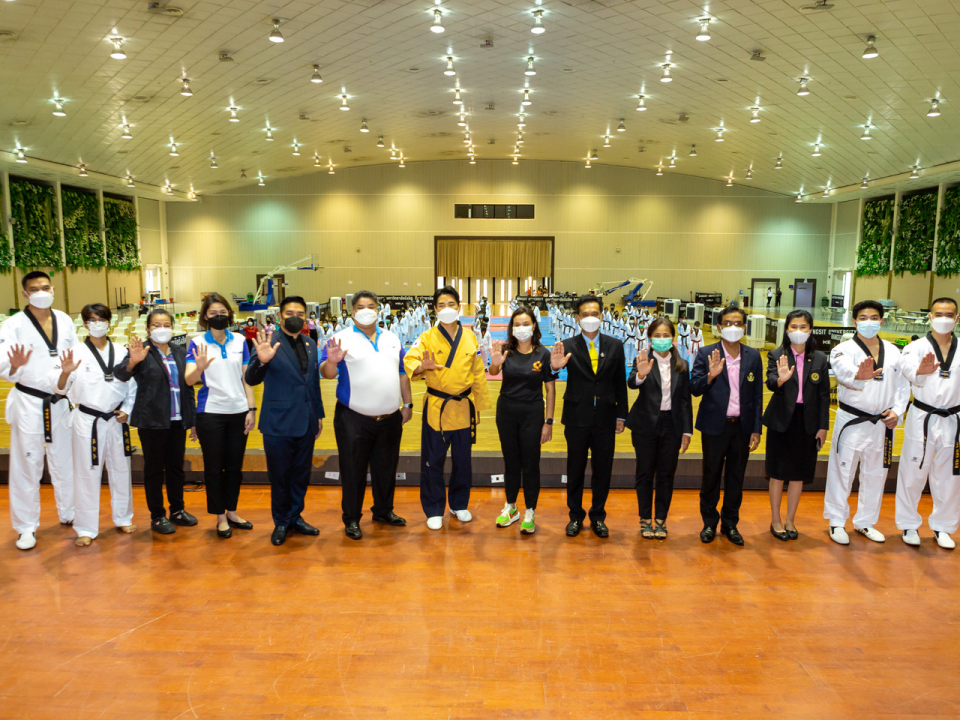 ค่ายเยาวชนเทควันโด ครั้งที่ 3 ภายใต้โครงการ Hero Taekwondo Fair Play and Stop Bully ร่วมกับบริษัทซัมซุงประกันชีวิต และทีมผู้ฝึกสอนกีฬาเทควันโดทีมชาติไทย 