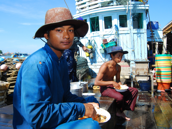 Rights from Ship to Shore : Legal Education for Fisheries Migrant Workers