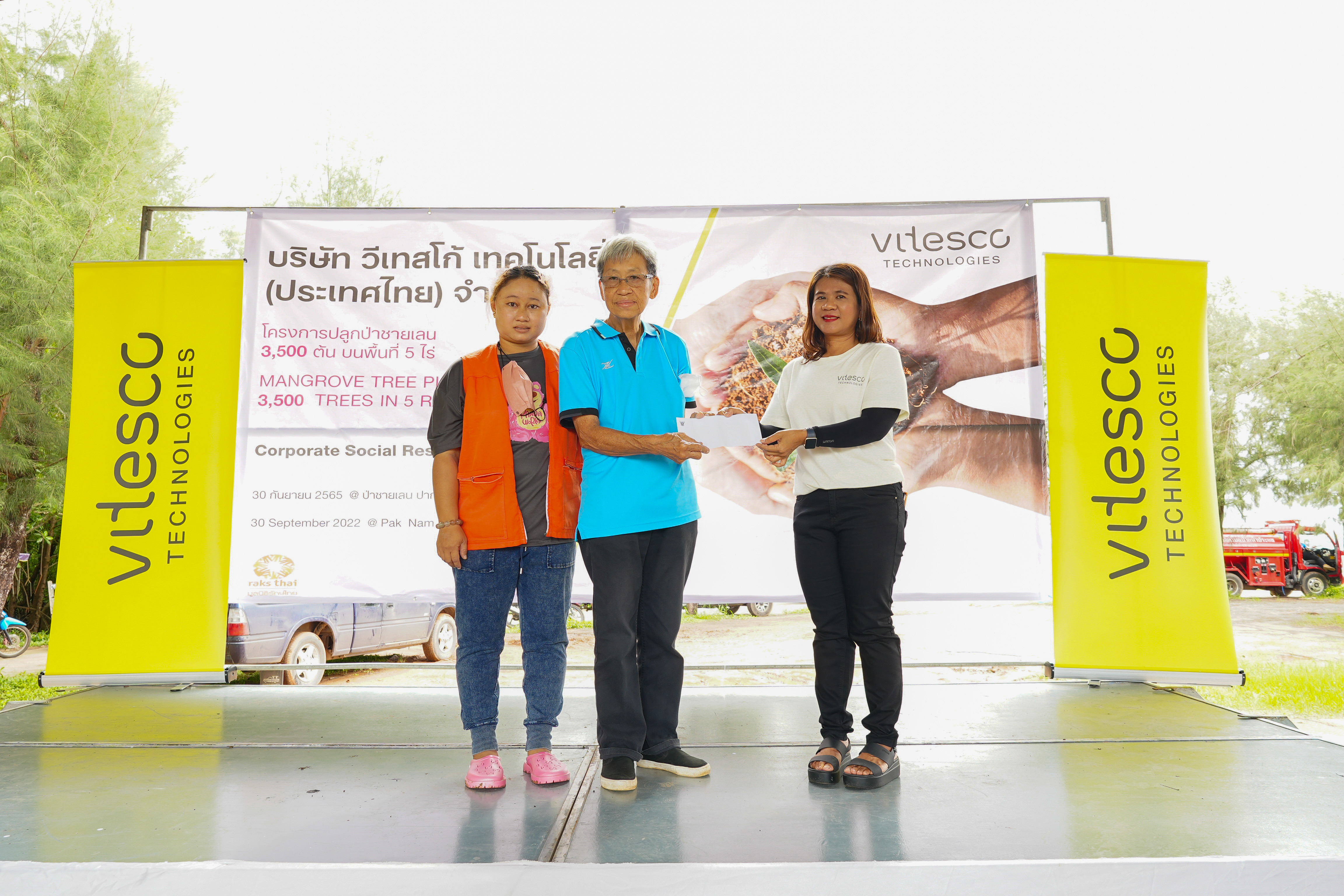 Raks Thai Foundation partnered up with Vitesco Technologies (Thailand) Co., Ltd. and local senior community to restore Pak Nam Prasae mangrove forests and ecosystem